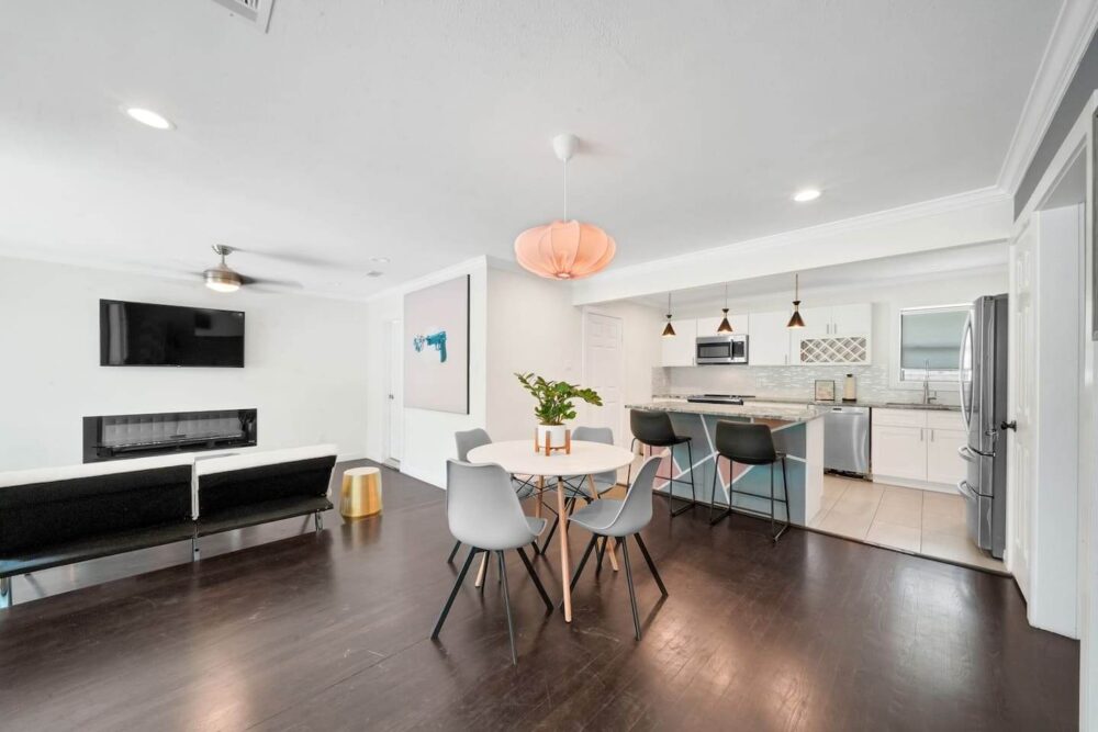 Wall Art That Completes the Table