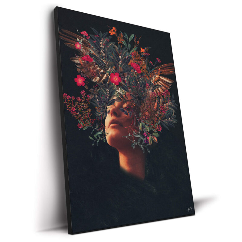 Kissing Rosa Dark Wall Decor by Frank Moth