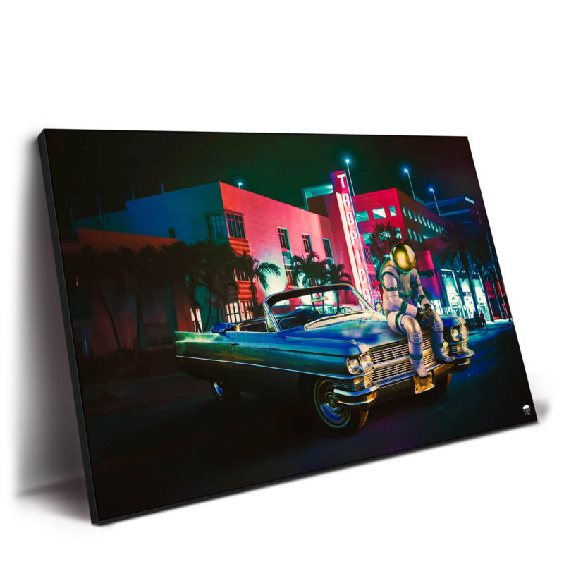 Retro Night Dark Wall Decor by Seamless