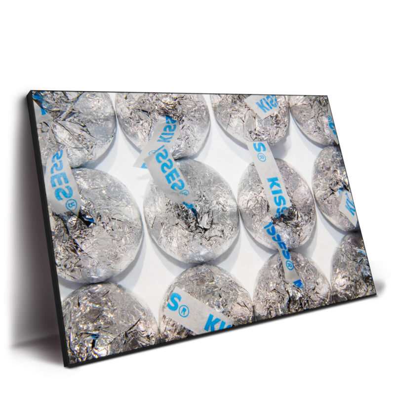 Give Me a Kiss Wall Decor by Nick Ford